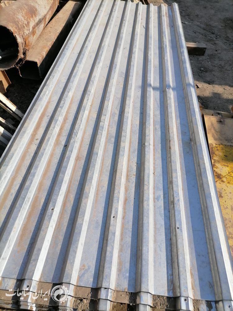 فروش ورق شیروانی 3و2 متری به عرض115 در حد نو