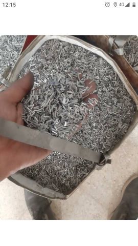 فروش ضایعات فولاد فنر، یک دست