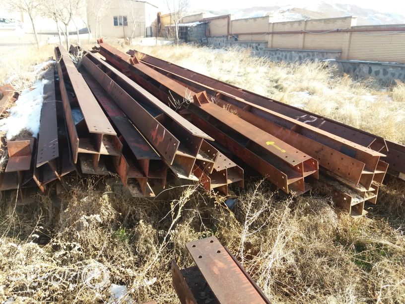 ستونهای فولادی جهت احداث سوله وساختمان