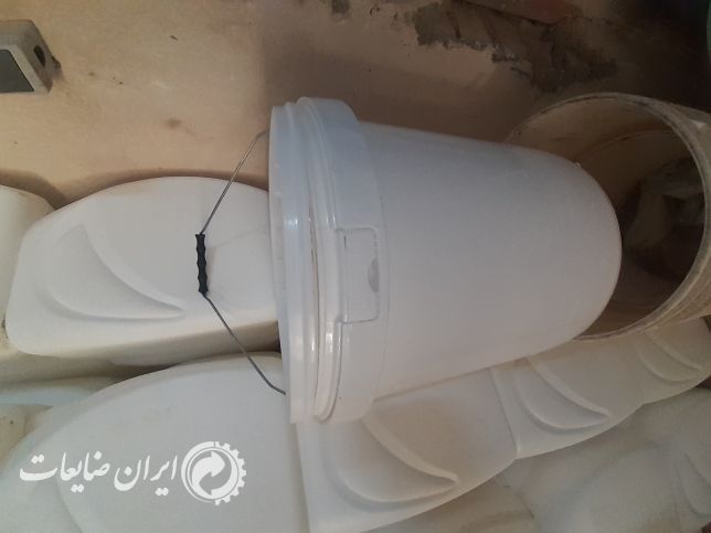 خرید سطل ۲۰ لیتر دست دوم