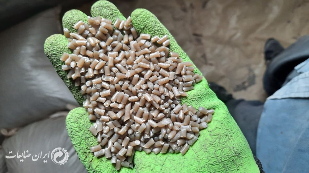 گرانولی عسلی روشن