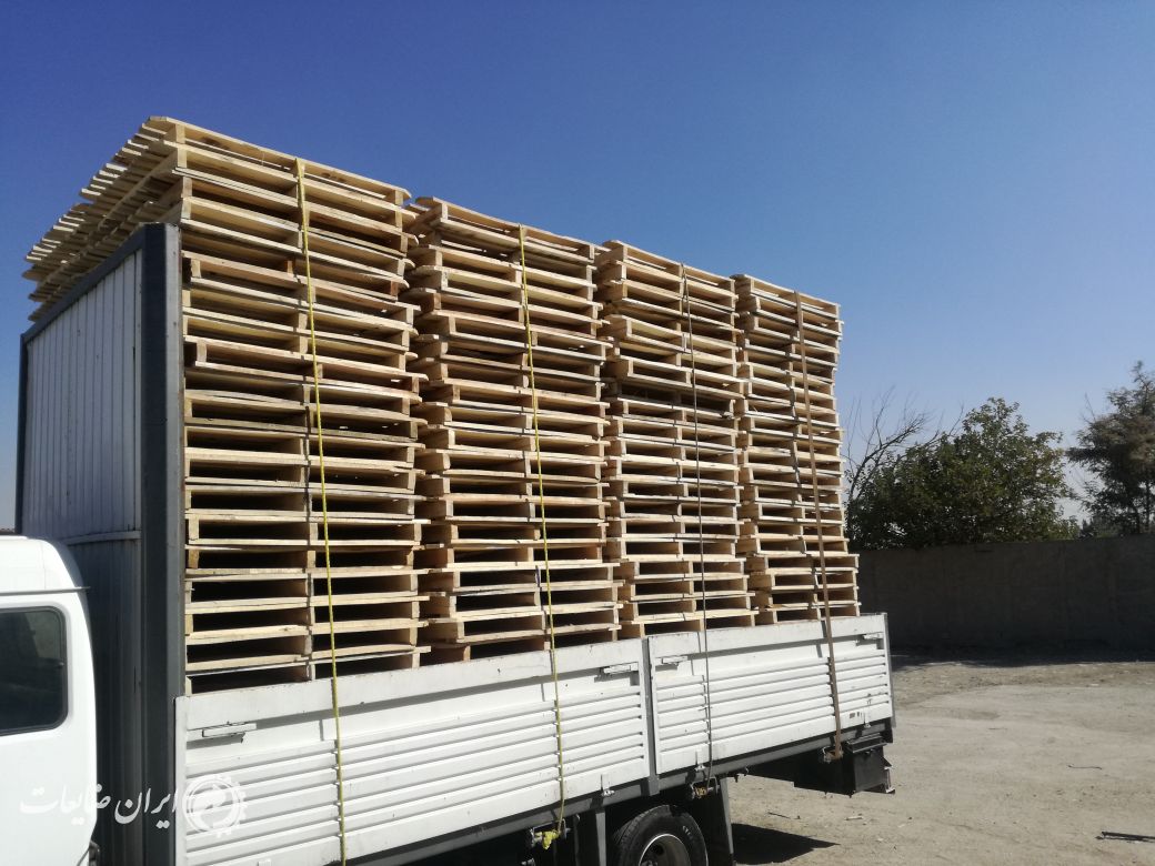 ۳۰۰ عدد پالت چوبی اراک تمیز و سالم