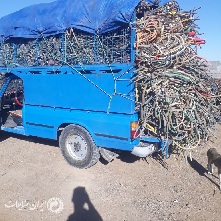 فروش پوسته کابل وسایرموادپی وی سی نرم