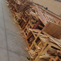 چوب تخته و پالت شکسته