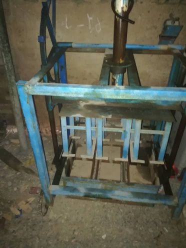 دستگاه بلوک زن سه تایی سالم