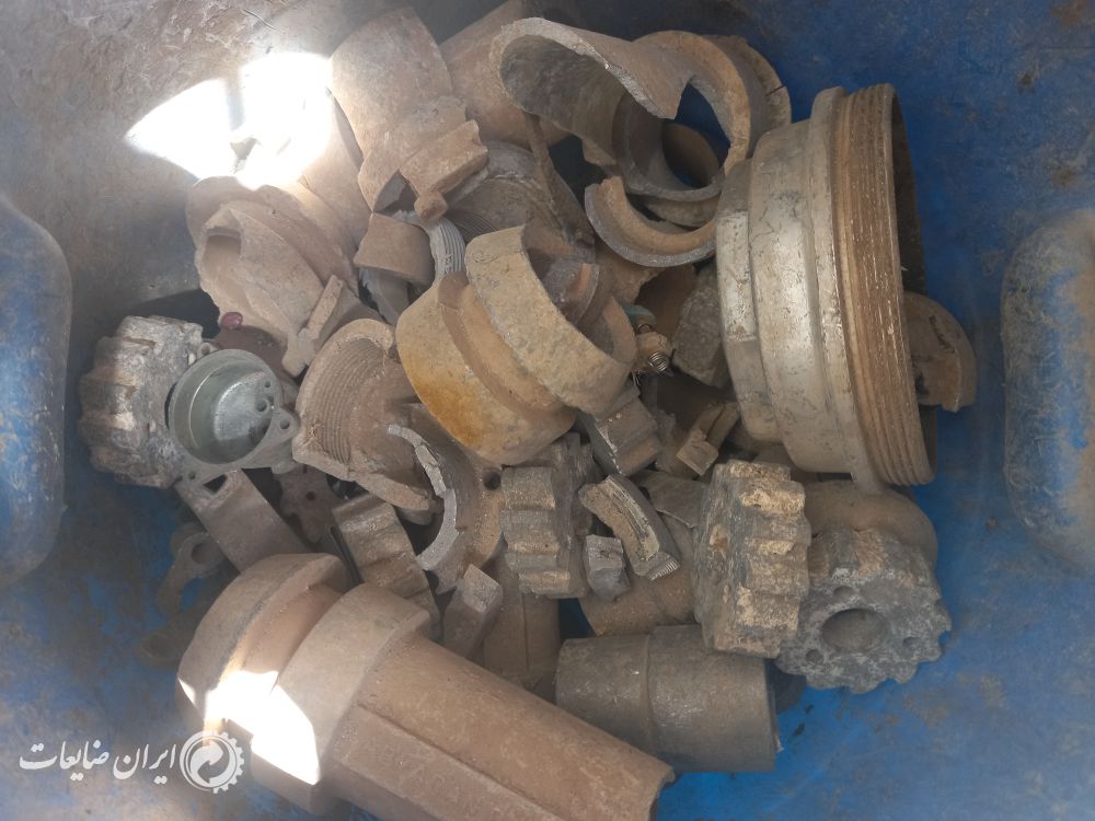 ضایعات آهن ،آلومینیوم مس، در پنجره، شیر الات و...