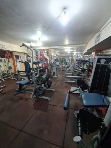 فروش یک باشگاه کامل