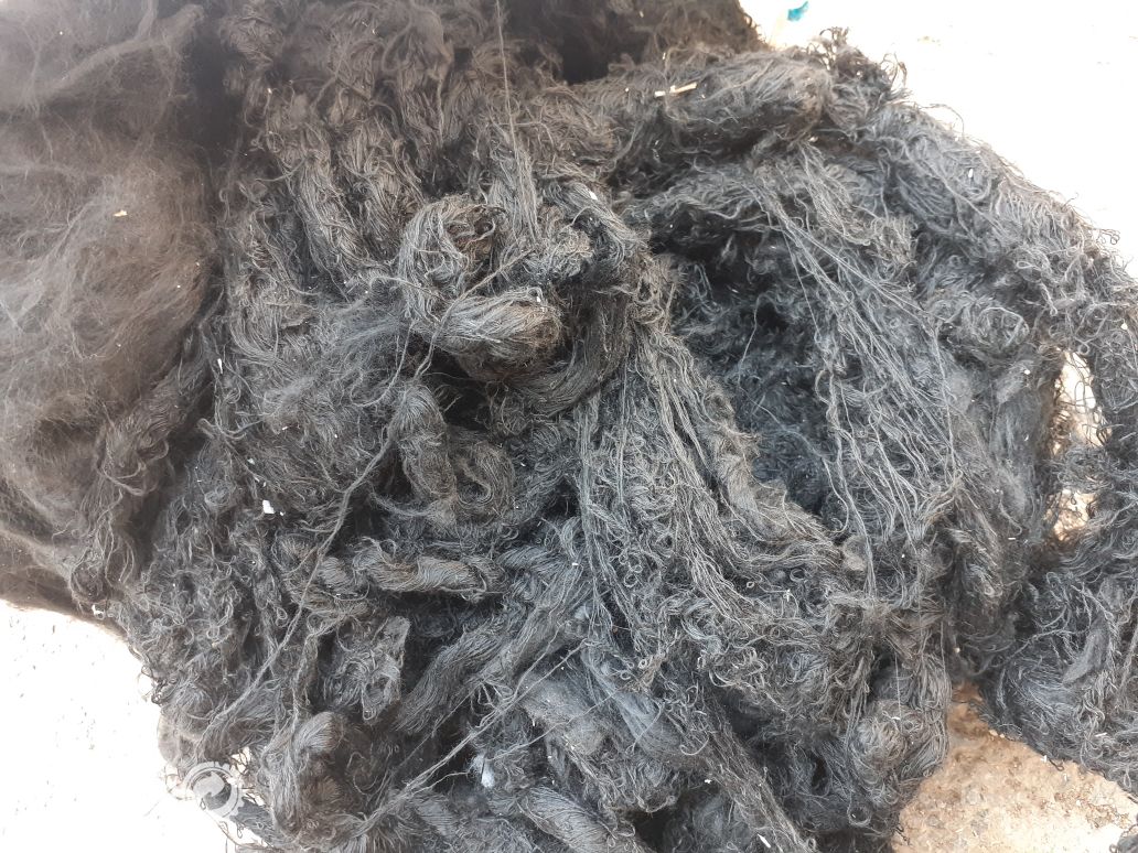 فروش پنبه سفید  و پلی استر مشکی و سرنخ مشکی