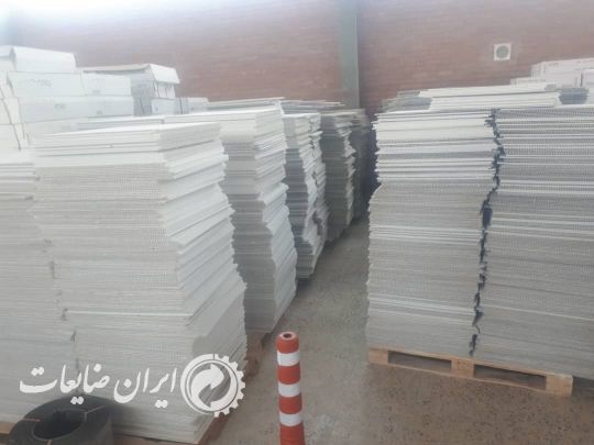 فروش ضایعات دیوارپوش پی وی سی  زنده بار