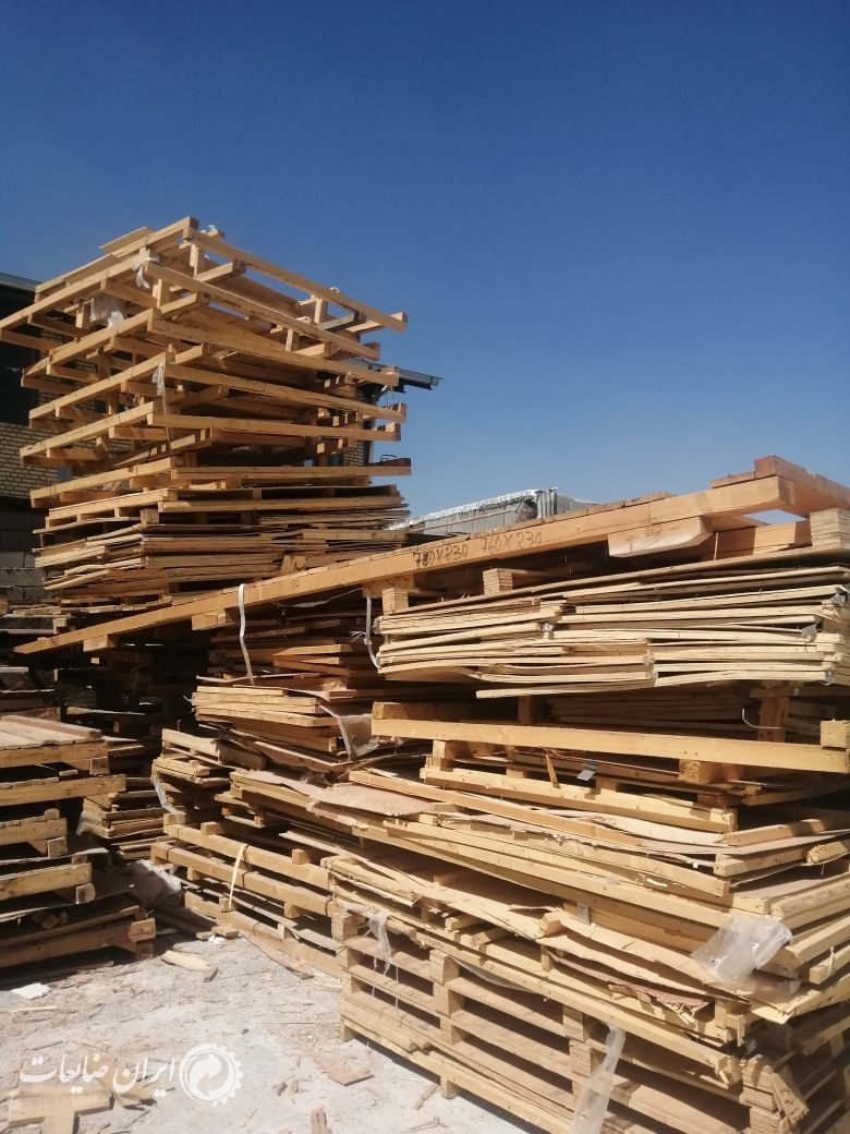 خریدانواع ضایعات چوب و پالت چوبی و ام دی اف