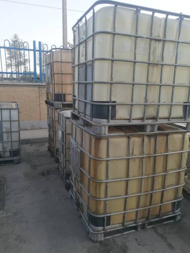 فروش بشکه دست دوم سالم درباز و دربسته و مخزن پلاستیکی 1000 لیتری ضایعاتی (IBC)