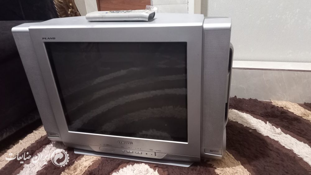 تلویزیون 21 اینچ صفحه تخت صحیح وسالم درحدنو
