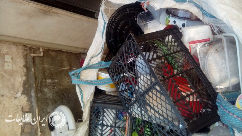 فروشنده بار پت وپلاستیک وکارتون تفکیک شد هر روز موجود است