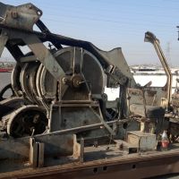 فروش یک عدد جرثقیل ۶۰ تن و دو دستگاه موتور