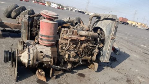 فروش دو دستگاه موتور ۶ سیلندر