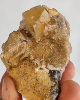 سنگ طلا معدنی