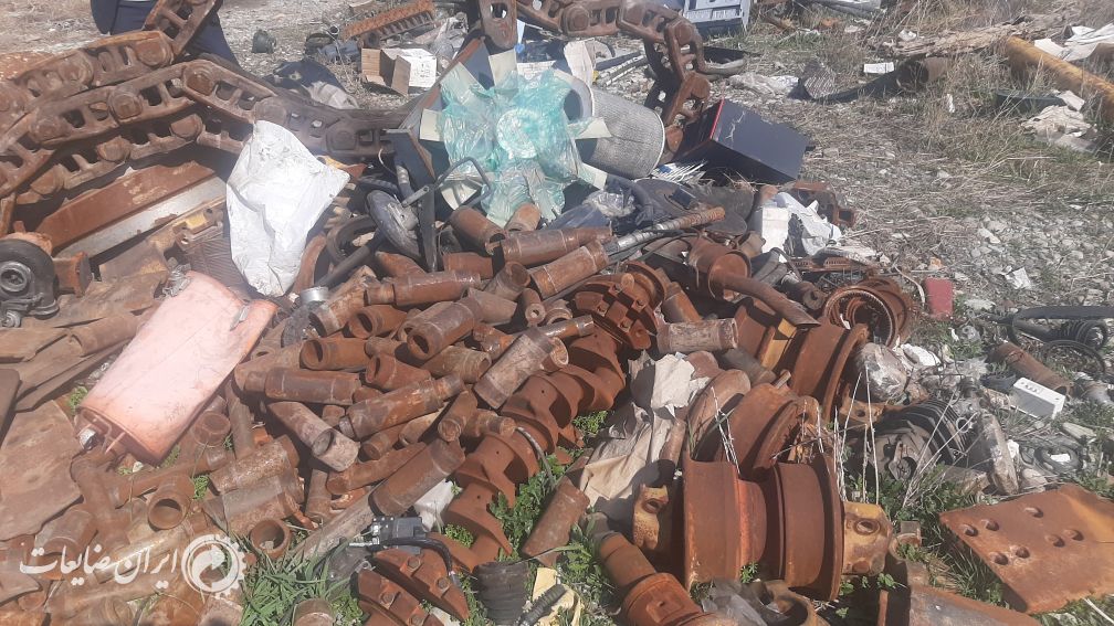 فروش ضایعات اهن آلات و قطعات ماشین الات سنگین و سبک