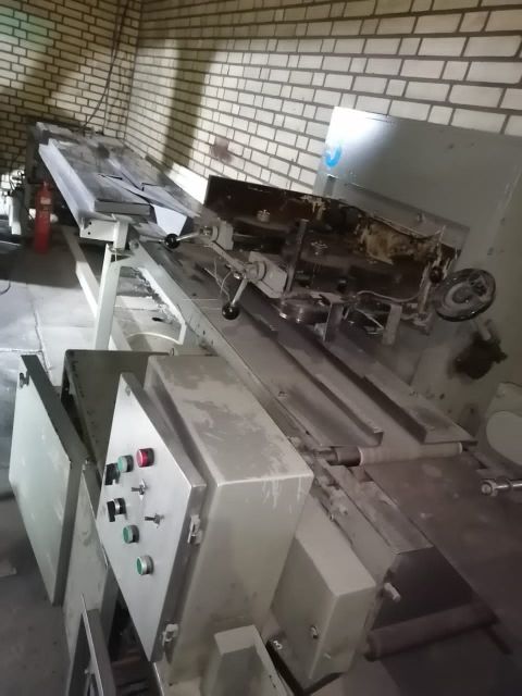 فروش یک دستگاه بسته بندی پیلو پک سالم