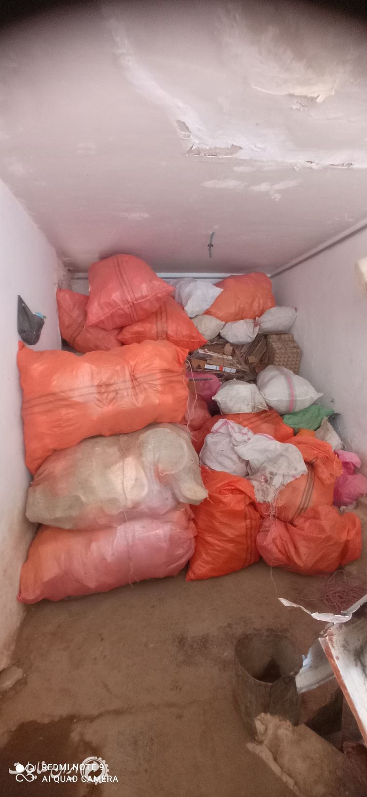 فروش ضایعات آهن ،لاک ،حلب،آلومینیوم،پت