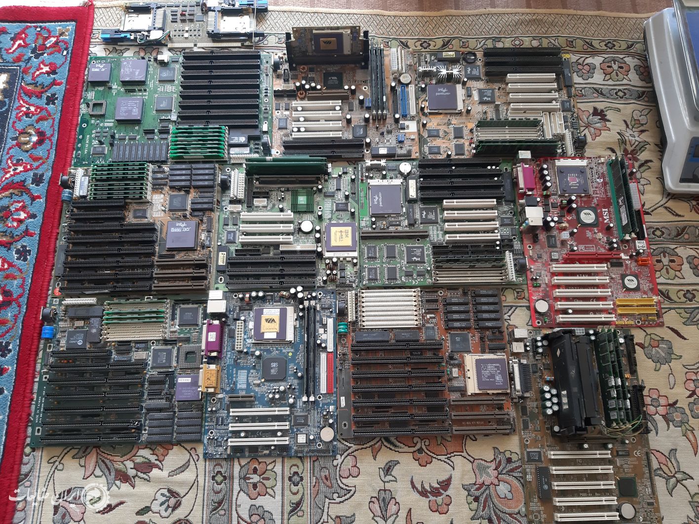 خریدار برد ها و قطعات ضایعاتی کامپیوتر