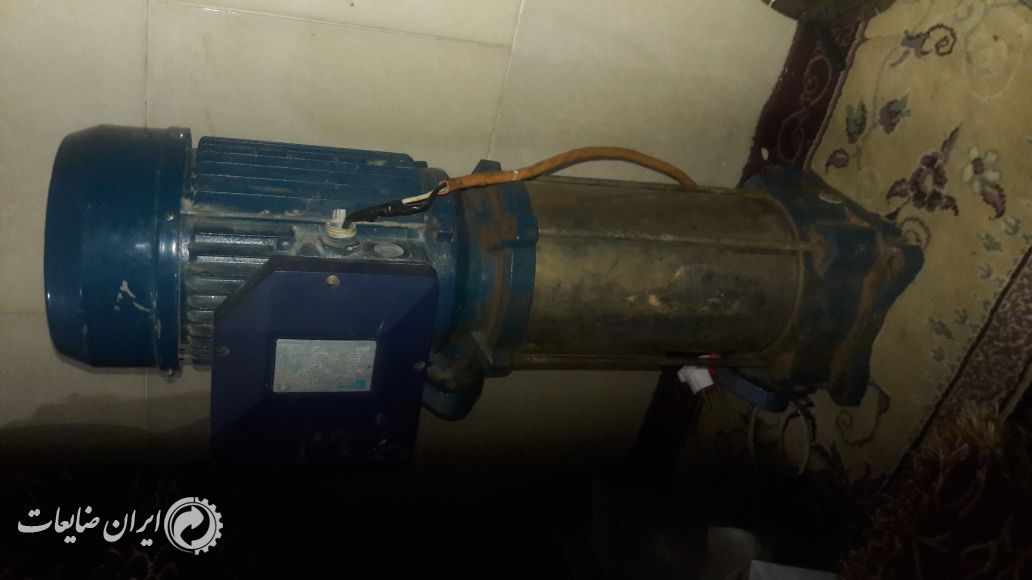 پمپ آب پنتاکس ایتالیایی طبقاتی ۳ اسب در حد نو بدون عیب
