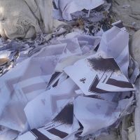 رول پشت لیبل . کاغذ روغنی .ضایعات کاغذ و پوشال کاغذی