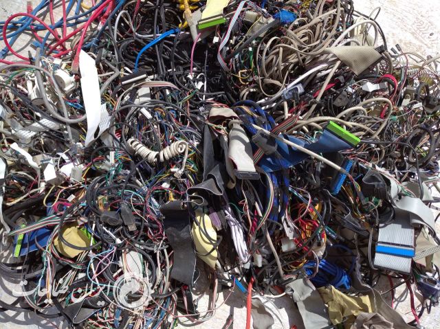 سیم روکش دار