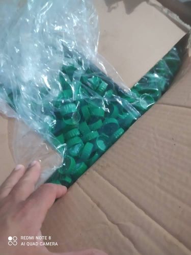 درب بطری قرمز و سبز