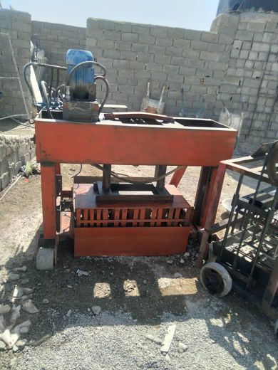 دستگاه بلوک زنی نیمه اتومات