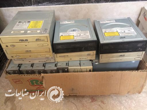 خریدار ضایعات و قطعات کامپیوتر و برد