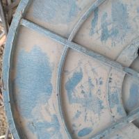 دور قرقره پلاستیکی رو آبی