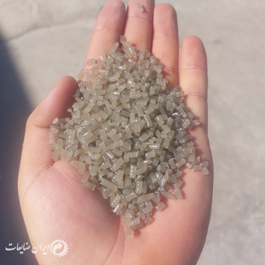 گرانول عسلی روشن