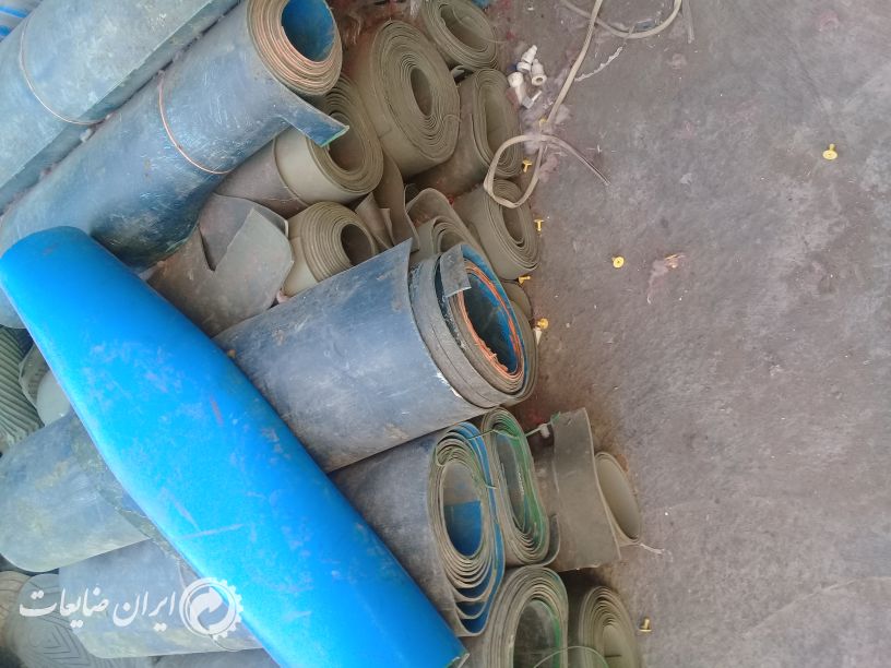 خرید کفپوش ضایعاتی سالن ورزشی پی وی سی  وتیوب