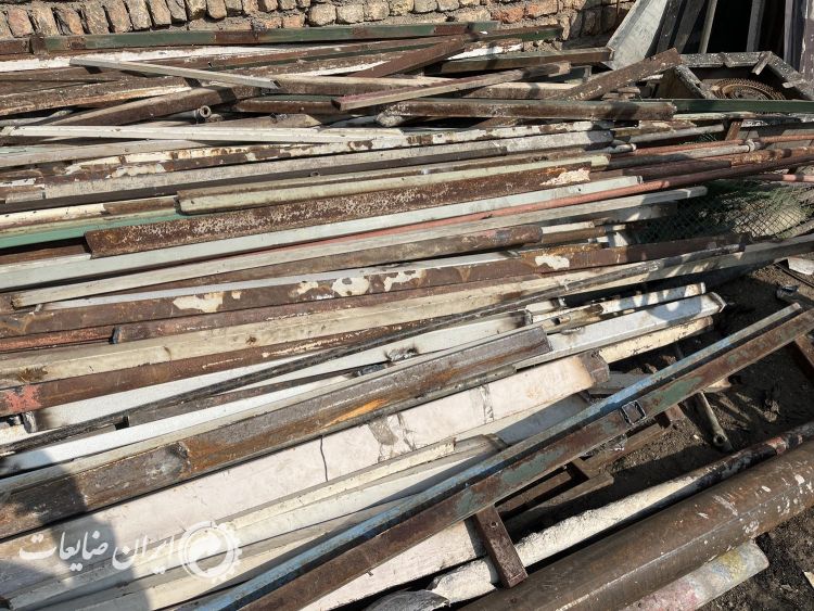خریدار ضایعات آهن و فلزات رنگی
