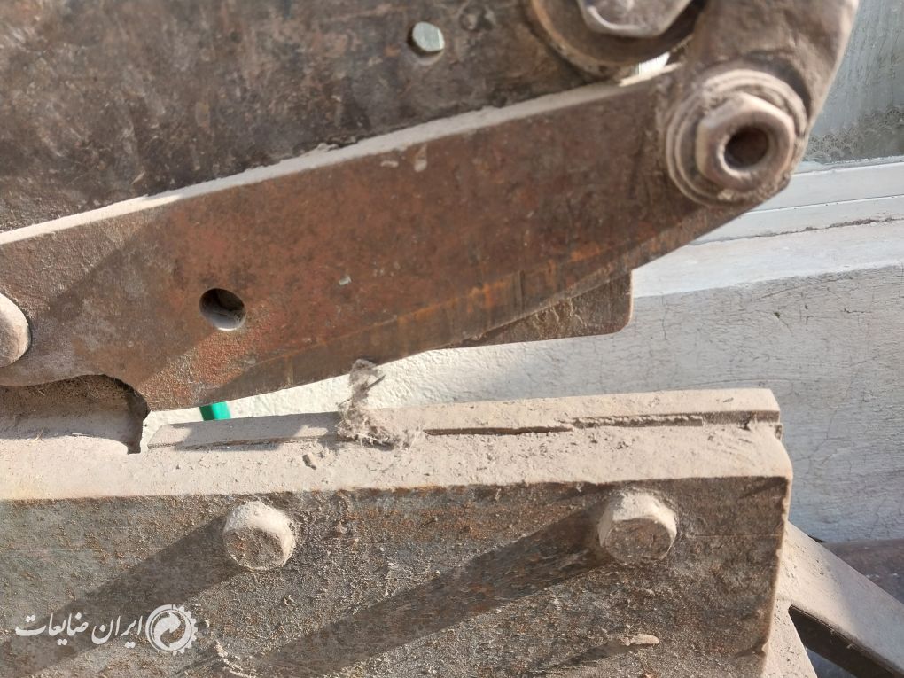 قیچی ورق بُر بزرگ