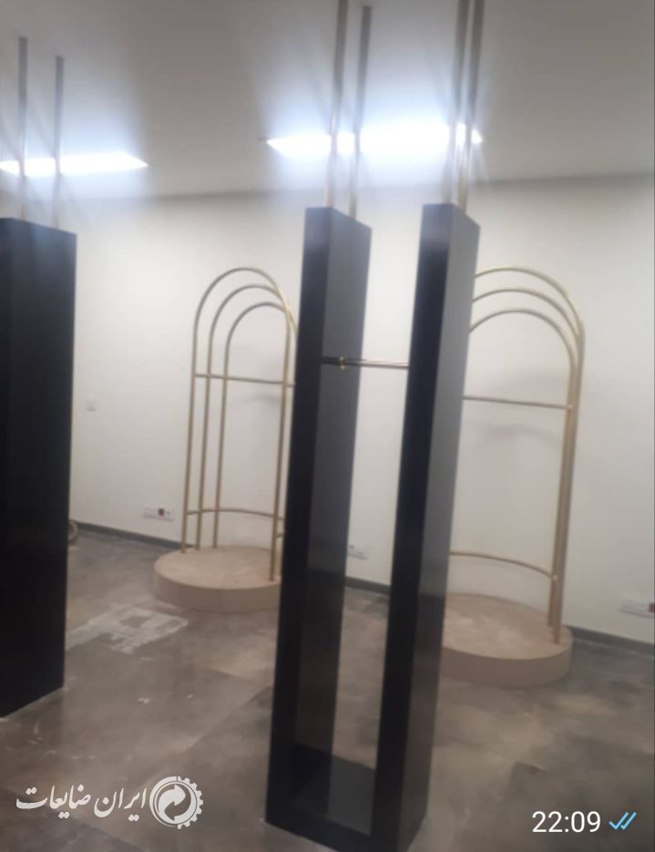 ضایعات چوب و آهن